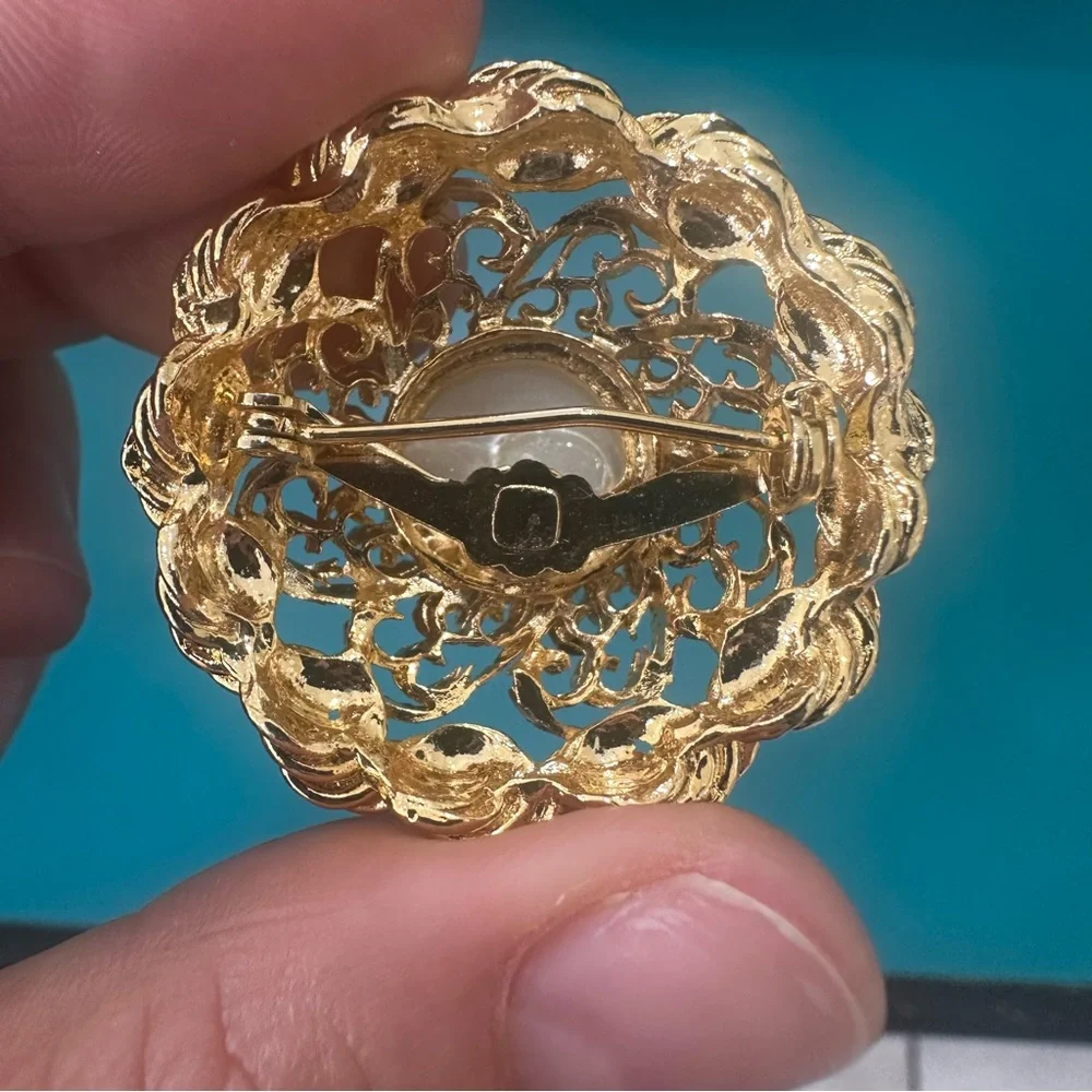 Vintage Gold Openwork Brooch Filigree Faux Pearl Cabochon Costume Jewelry Retro